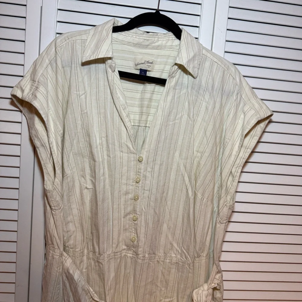 Women's Short Sleeve Wrap Waist Midi Shirtdress - Universal Thread™ - Picture 4 of 6